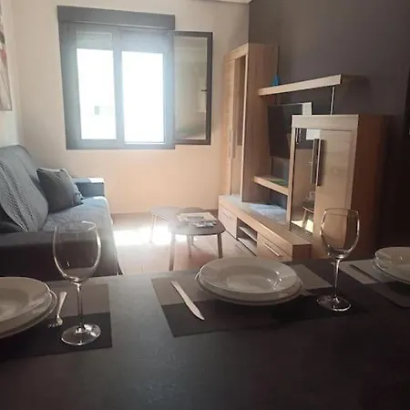 Apartamento Reformado 3º *